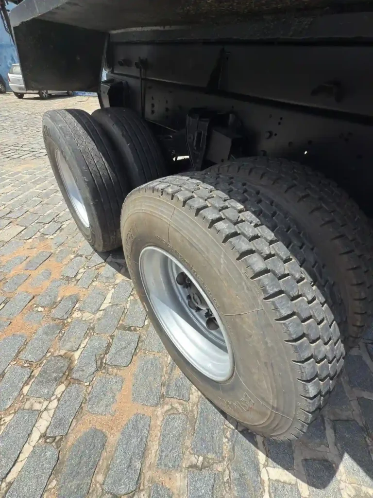 Ford 2429 04
