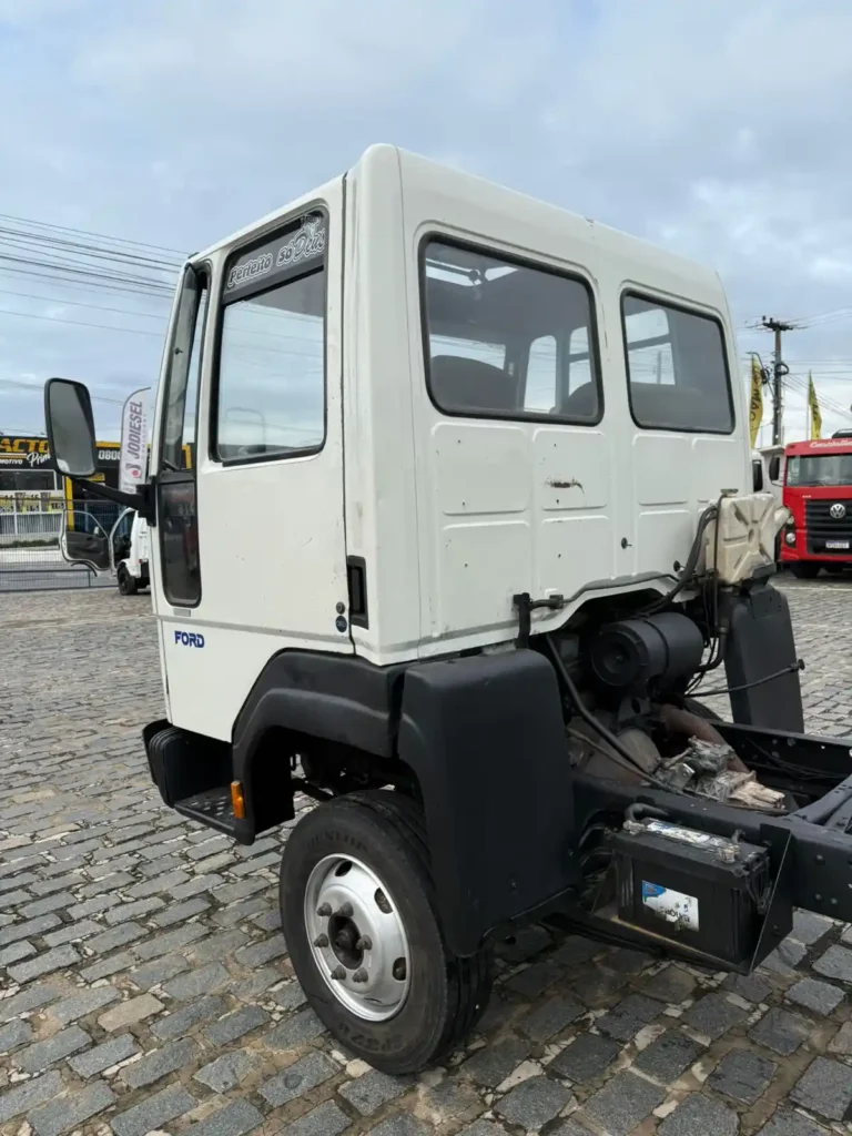 Ford cargo 81405