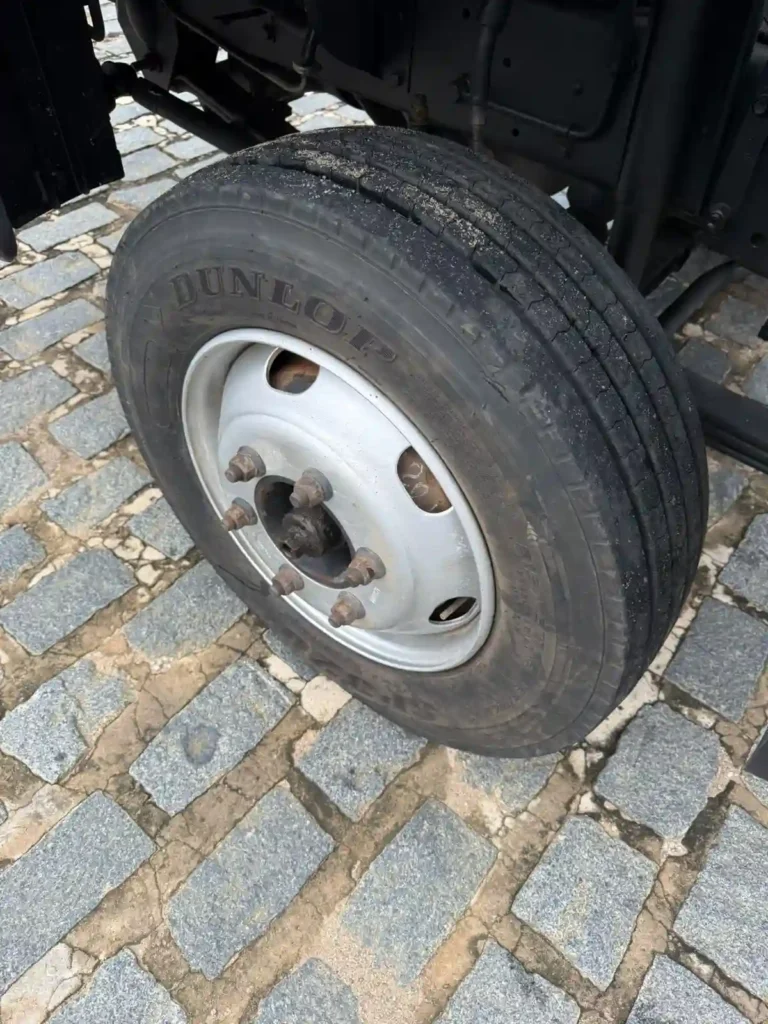 Ford cargo 81407