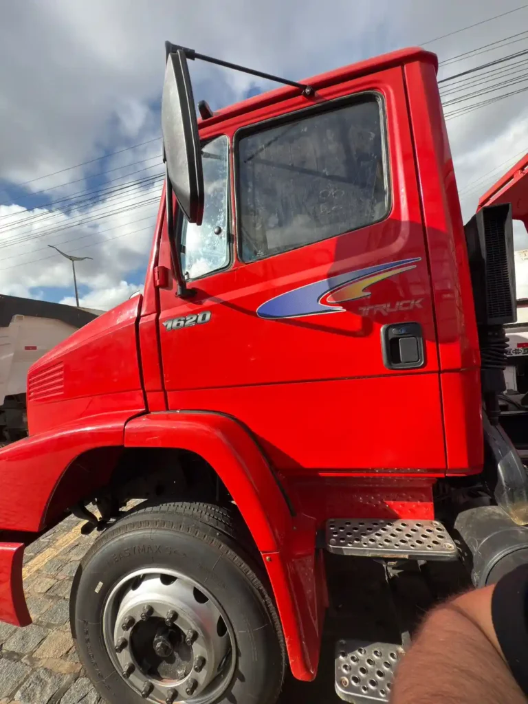 MB 1620 (8)08