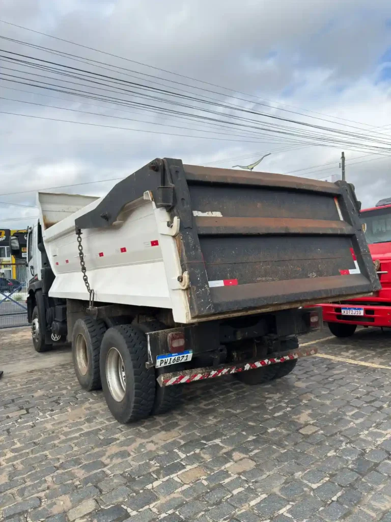 VW 31.330 constellation (3)03