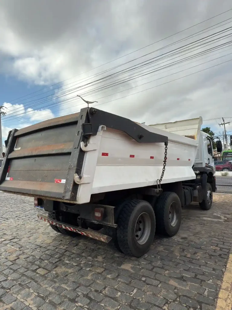 VW 31.330 constellation (4)04